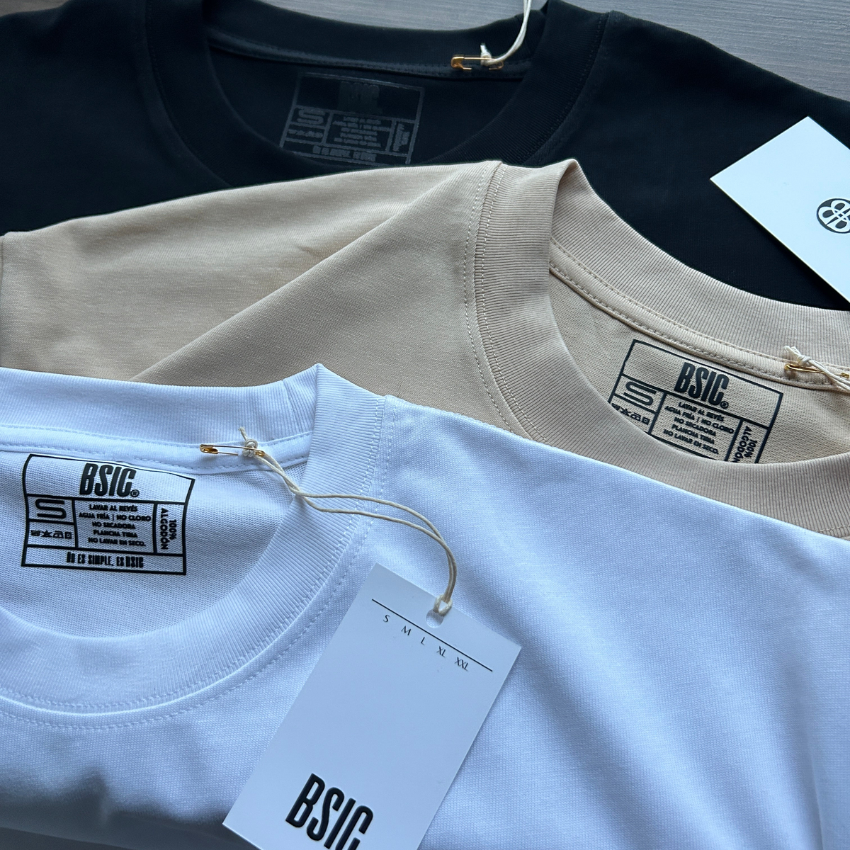 SEMIOVERSIZE 300 GSM • NEW EDITION • BLANCA